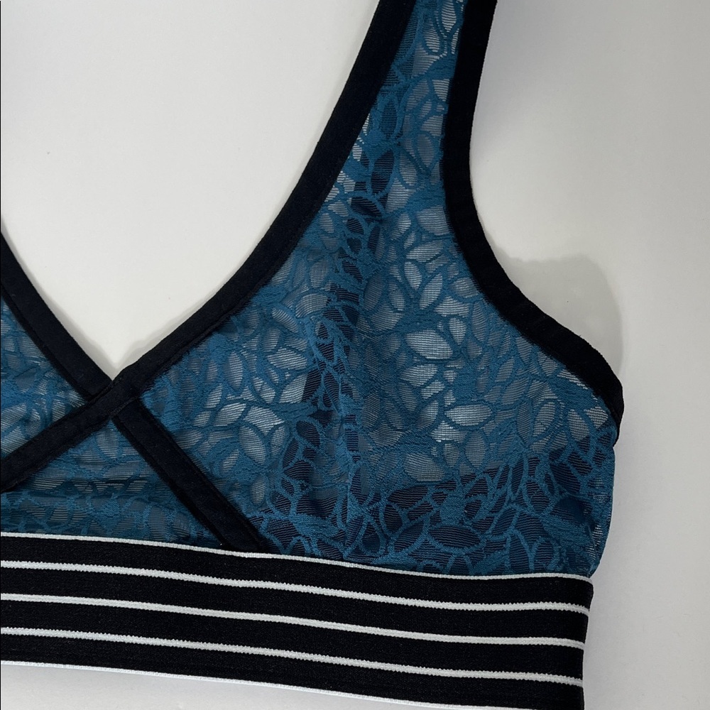 Halogen Lace Bralette with Striped Band - Picture 8 of 10